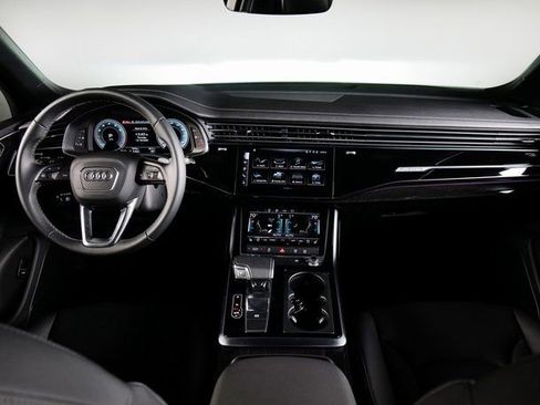 Used 2025 Audi Q7 2.0T Premium Plus w/ Premium Plus Package image 10
