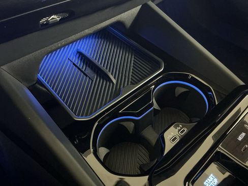 Certified 2025 BMW i5 xDrive40 w/ M Sport Package image 13