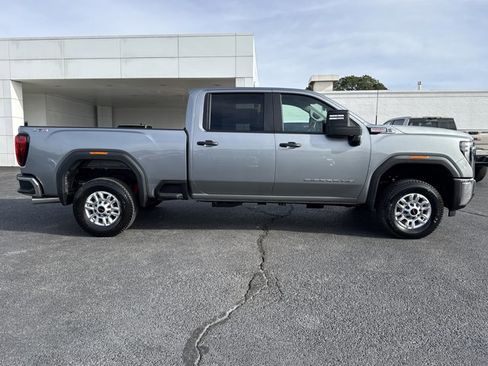 New 2026 GMC Sierra 2500 Pro image 2