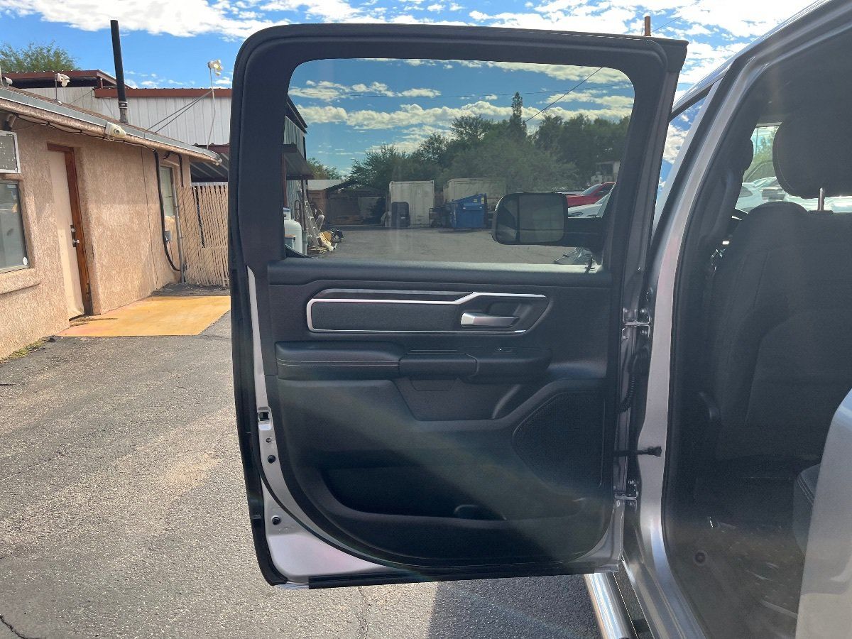 Used 2019 RAM 1500 Big Horn AWD/4WD image 30