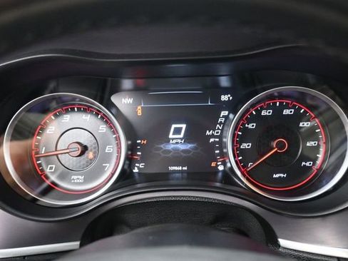 Used 2022 Dodge Charger SXT RWD image 18