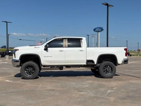 Used 2020 Chevrolet Silverado 2500 LT w/ Convenience Package AWD/4WD image 5