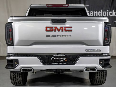 Used 2021 GMC Sierra 1500 Elevation w/ X31 Off-Road Package AWD/4WD image 9
