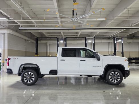 New 2026 Chevrolet Silverado 2500 Custom image 8