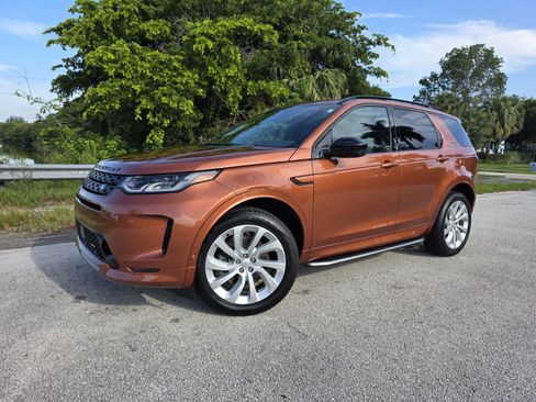 Certified 2022 Land Rover Discovery Sport SE R-Dynamic AWD/4WD image 1