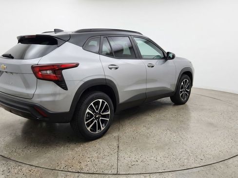 Used 2025 Chevrolet TrailBlazer LT w/ Driver Confidence Package AWD/4WD image 9