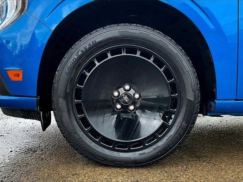 Used 2025 Ford Maverick Lobo image 12