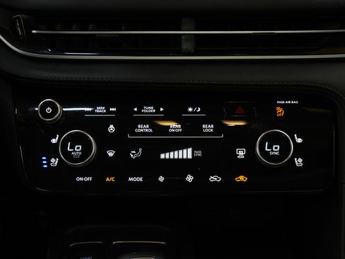Used 2025 INFINITI QX60 Luxe AWD/4WD image 20