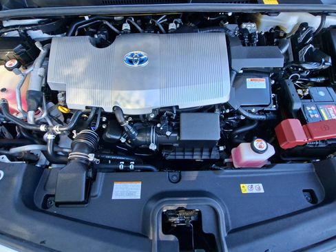Used 2017 Toyota Prius Prime Plus FWD image 23