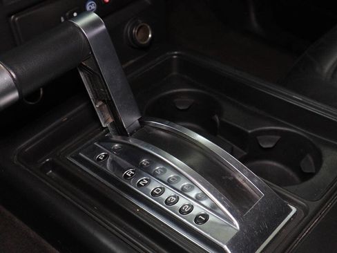 Used 2005 HUMMER H2 SUT w/ Preferred Equipment Group image 43