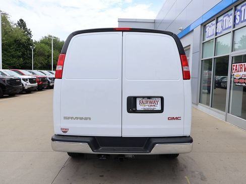 New 2026 GMC Savana 2500 w/ Enhanced Convenience Package RWD image 10