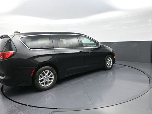 Used 2023 Chrysler Voyager LX FWD image 49