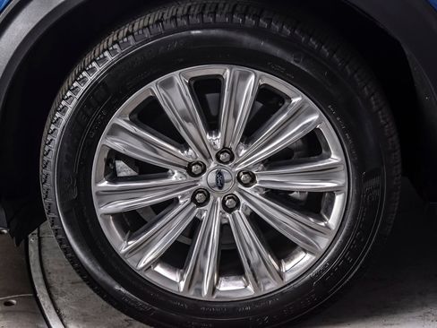 Used 2023 Ford Explorer Limited AWD/4WD image 10