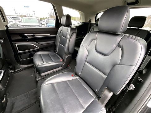 Used 2020 Kia Telluride S image 14