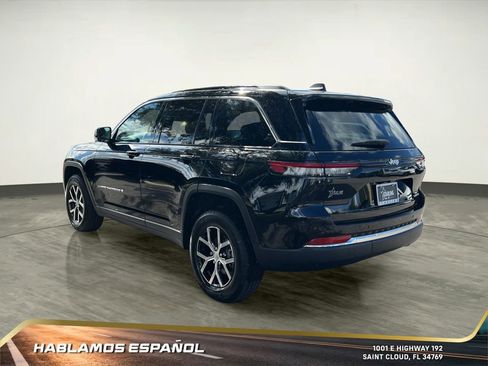 Used 2025 Jeep Grand Cherokee Limited image 4