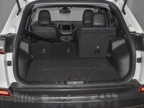 Used 2022 Jeep Cherokee Trailhawk image 23