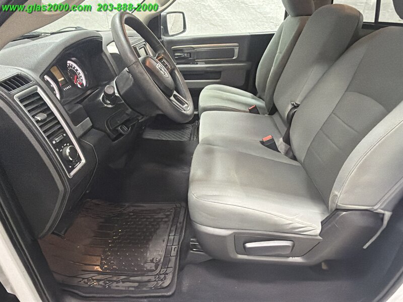 Used 2018 RAM 1500 Classic SLT AWD/4WD image 16