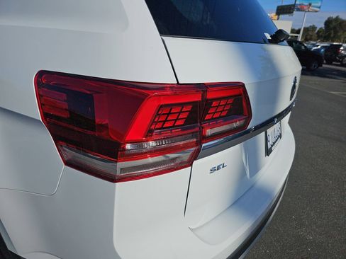 Used 2020 Volkswagen Atlas SEL FWD image 36