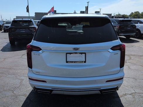 Used 2022 Cadillac XT6 Premium Luxury w/ Platinum Package AWD/4WD image 6