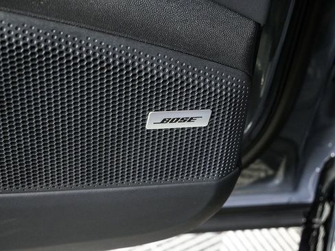 Used 2025 Porsche Macan Turbo Electric image 5