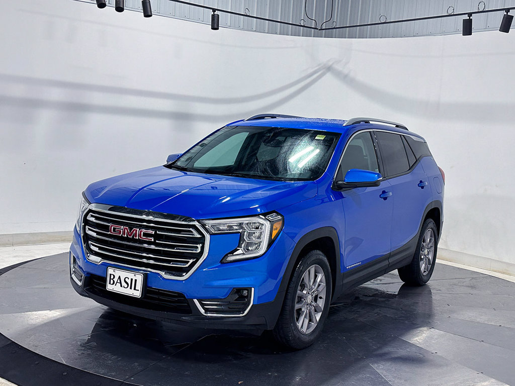 Used 2024 GMC Terrain SLT AWD/4WD image 8