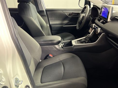 Used 2025 Toyota RAV4 LE FWD image 28