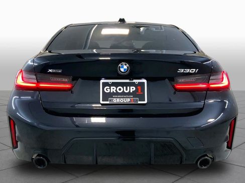 Used 2024 BMW 330i xDrive Sedan w/ M Sport Package AWD/4WD image 4