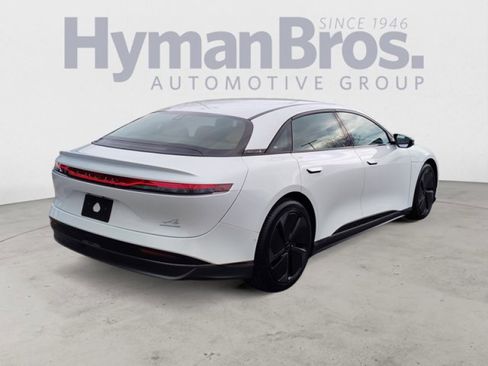 Used 2024 Lucid Air Touring image 3