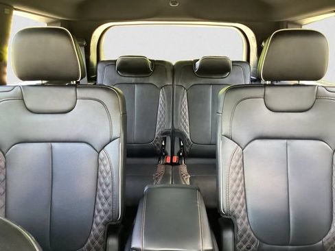 Used 2023 Jeep Grand Cherokee L Summit w/ Luxury Tech Group V AWD/4WD image 13