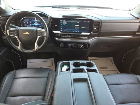 Used 2023 Chevrolet Silverado 1500 LT AWD/4WD image 32