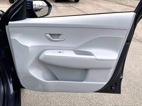 Used 2024 Hyundai Kona SEL image 21