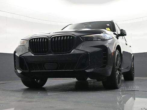 Used 2024 BMW X5 sDrive40i w/ M Sport Package image 32