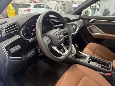 Used 2025 Audi Q3 2.0T Premium w/ Convenience Package AWD/4WD image 23