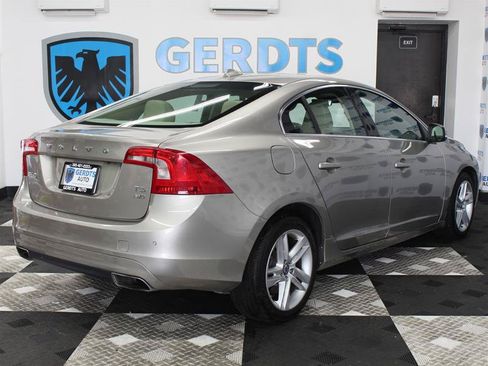 Used 2015 Volvo S60 T5 Platinum w/ Climate Package AWD/4WD image 4