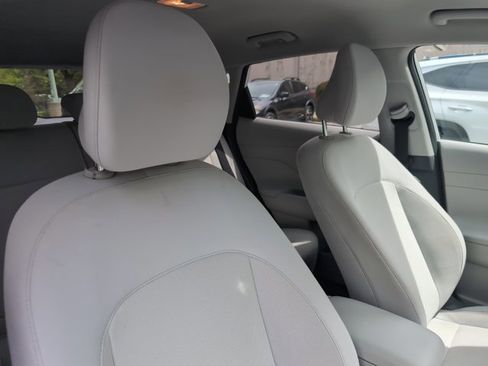 Certified 2024 Hyundai Kona SEL image 23