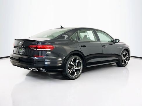 Used 2020 Volkswagen Passat 2.0T R-Line FWD image 9