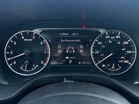 Used 2023 Nissan Rogue SV image 25