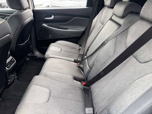 Used 2023 Hyundai Santa Fe SE image 17