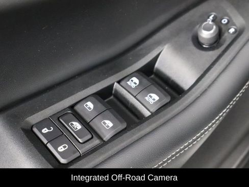 Used 2023 Jeep Grand Cherokee Limited w/ Luxury Tech Group II AWD/4WD image 22