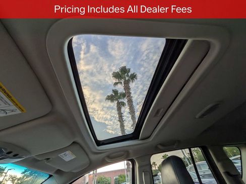 Used 2017 Jeep Compass High Altitude FWD image 18