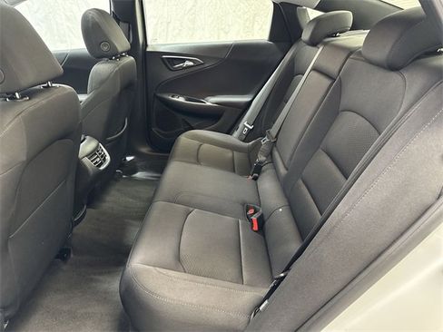 Used 2024 Chevrolet Malibu LT image 13