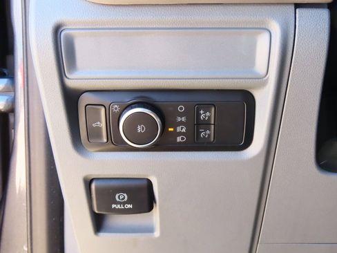 Used 2017 Ford F150 XLT w/ Equipment Group 302A Luxury image 26