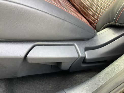 Used 2025 Nissan Kicks SR w/ SR Premium Package image 25