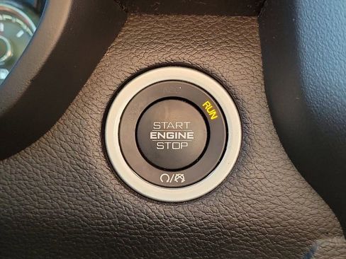 Used 2020 RAM 1500 Big Horn image 25