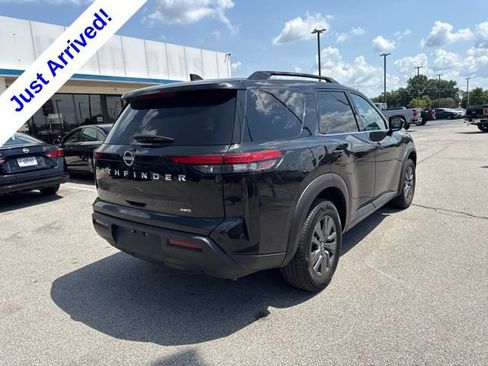 Used 2025 Nissan Pathfinder SV AWD/4WD image 3