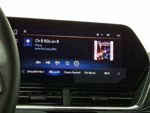 Used 2025 Chevrolet Trax ACTIV FWD image 3