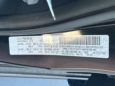 Used 2019 RAM 1500 Laramie AWD/4WD image 32