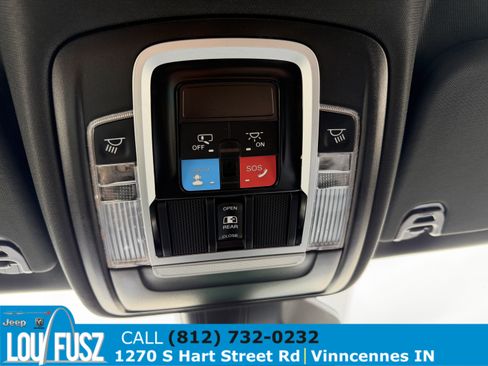 Used 2025 RAM 1500 Laramie AWD/4WD image 29