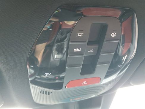 Certified 2025 Kia K4 GT-Line Turbo image 30