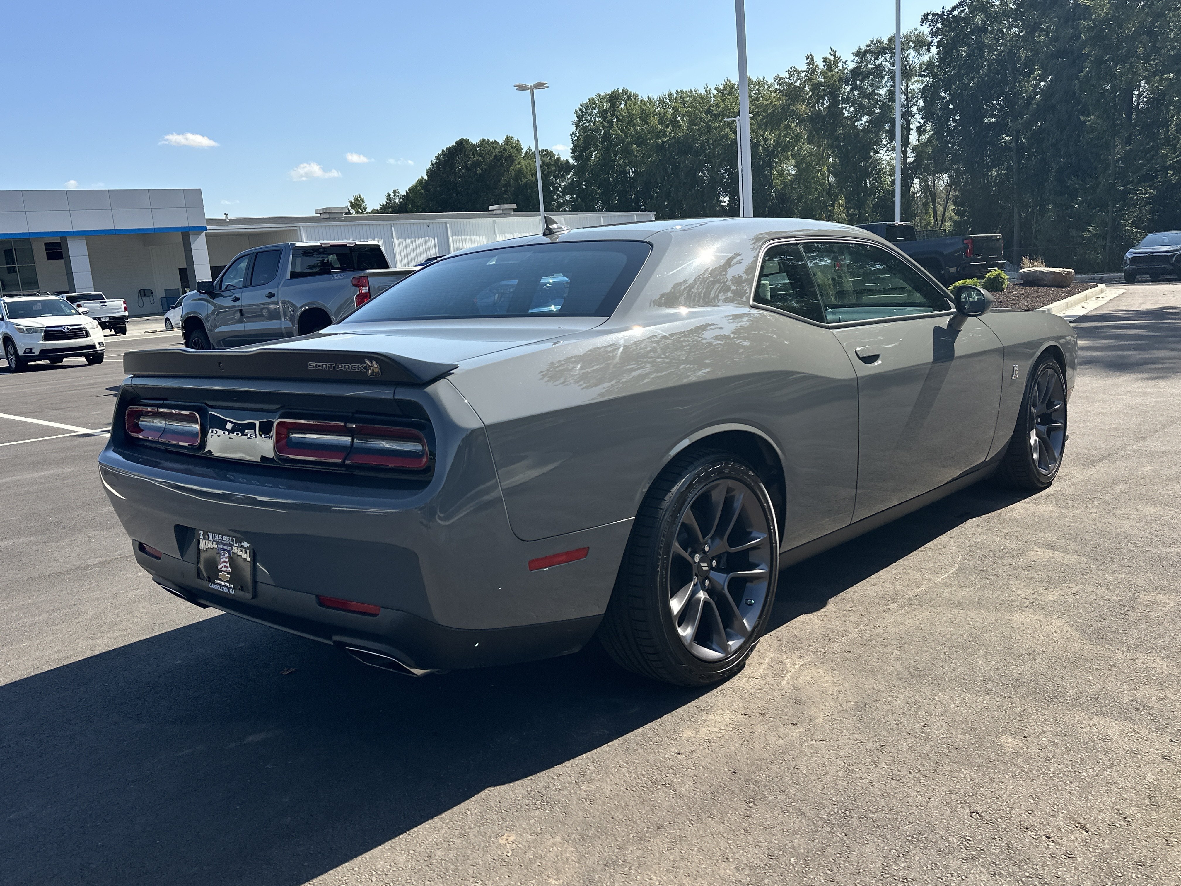 Used 2023 Dodge Challenger R/T Scat Pack RWD image 8